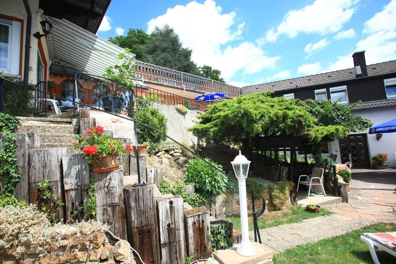 Pension Weinberg Mit Landhaus Nizza Gleisweiler Экстерьер фото
