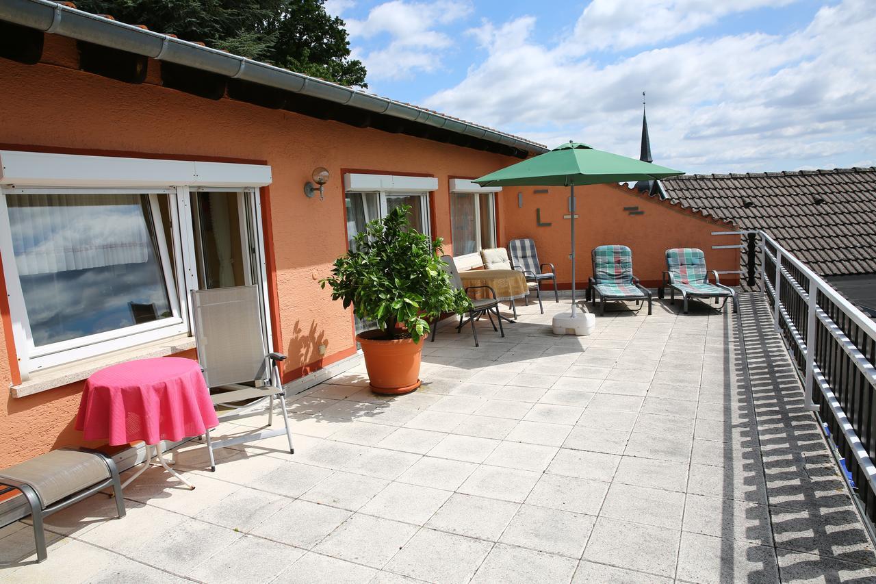 Pension Weinberg Mit Landhaus Nizza Gleisweiler Экстерьер фото